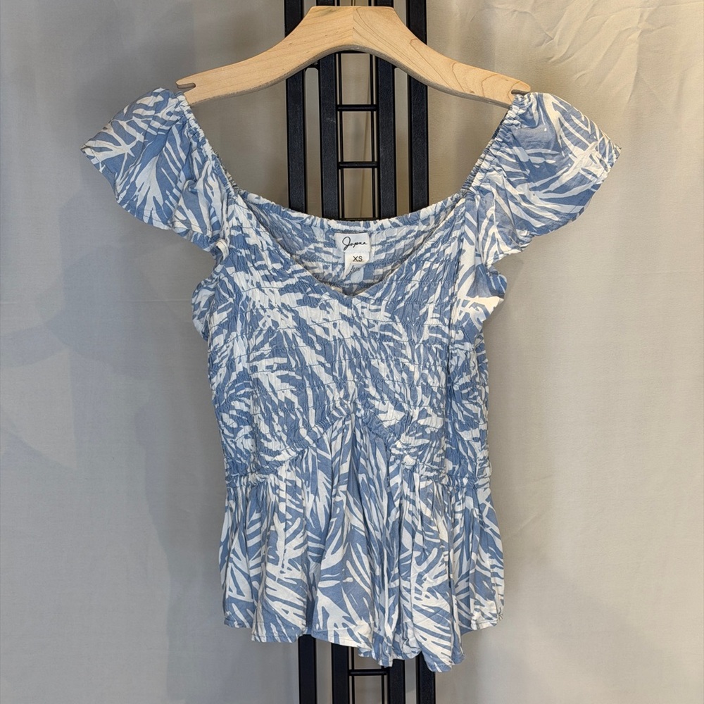 Elegant Blue and White‎ Off-Shoulder Blouse